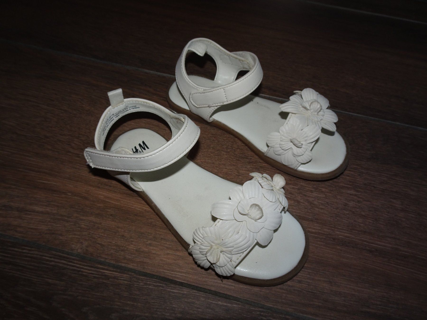 Scarpe per ragazze: Mädchen Sandale GR 28 – Usato da Langnau am Albis venduto da Judithsebi 4