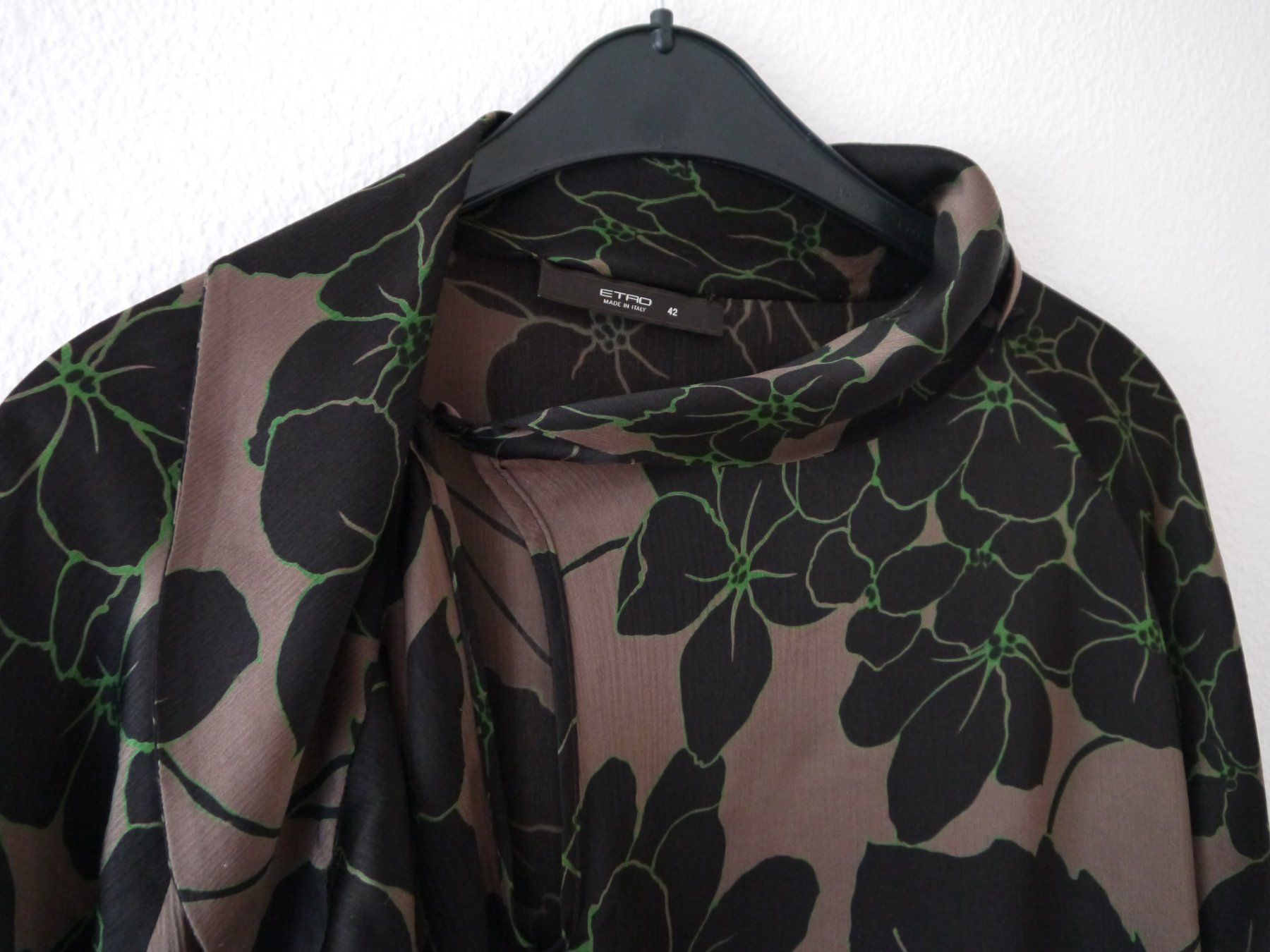 Etro Camicette: ETRO Bluse aus Seide Gr: 42 gross geschnitten – Usato da Hagendorn venduto da Blaf 3