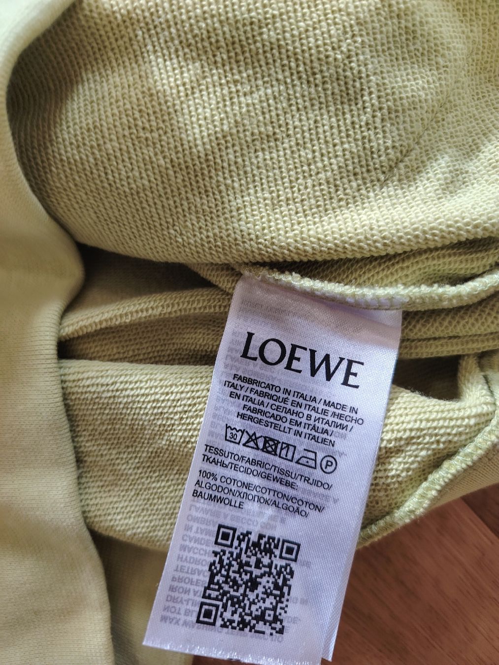 Loewe Pullover & Sweatshirts: Loewe Kapuzenpullover hellgrün  – Gebraucht aus Matzingen von sel_h9dl 3