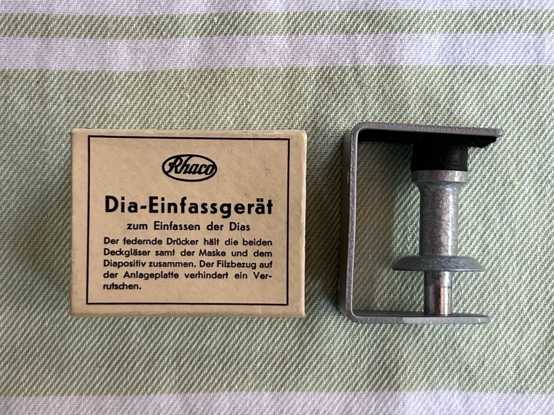 Tutte le decorazioni: Vintage Hingucker: Dia Einfassgerät oder coole Klemme – Usato da Zürich venduto da sky-blue