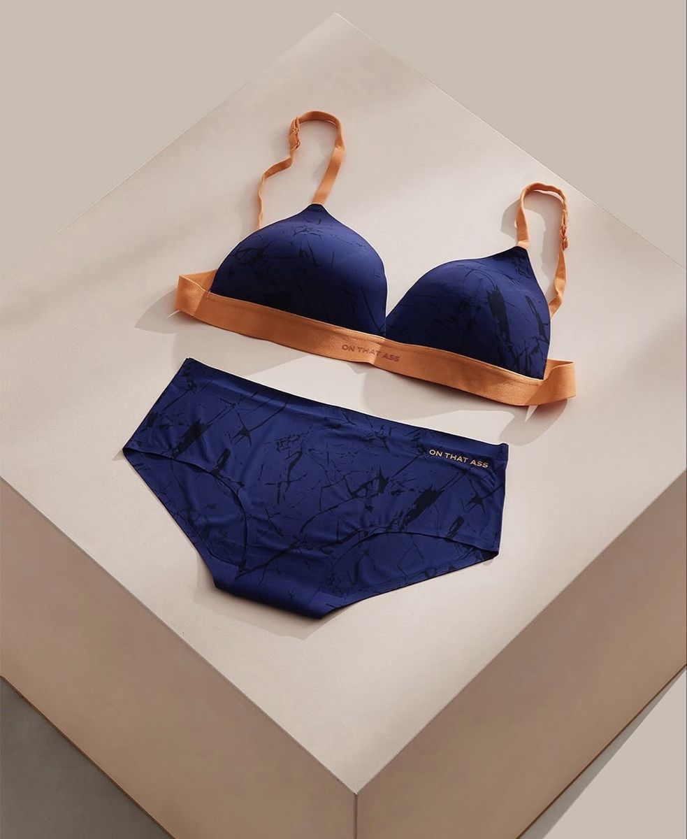 Altra biancheria intima: Neuer Bralette – Nuovo e nell'imballaggio originale da Bern venduto da Nena4