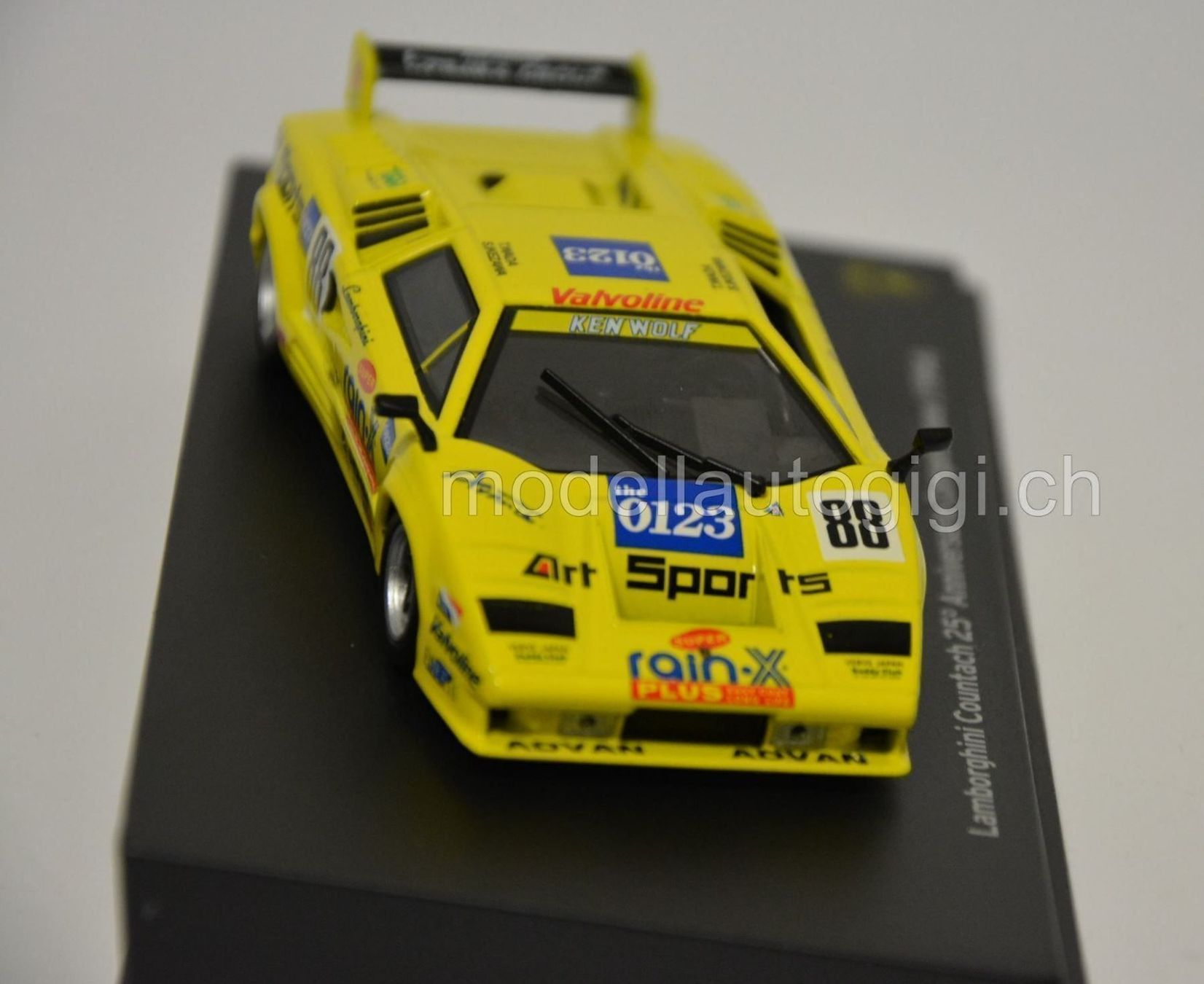 Lamborghini Modellautos: Lamborghini Countach 25° Anniv. 1:43 – Neu und originalverpackt aus Goldach von Feivel9 4