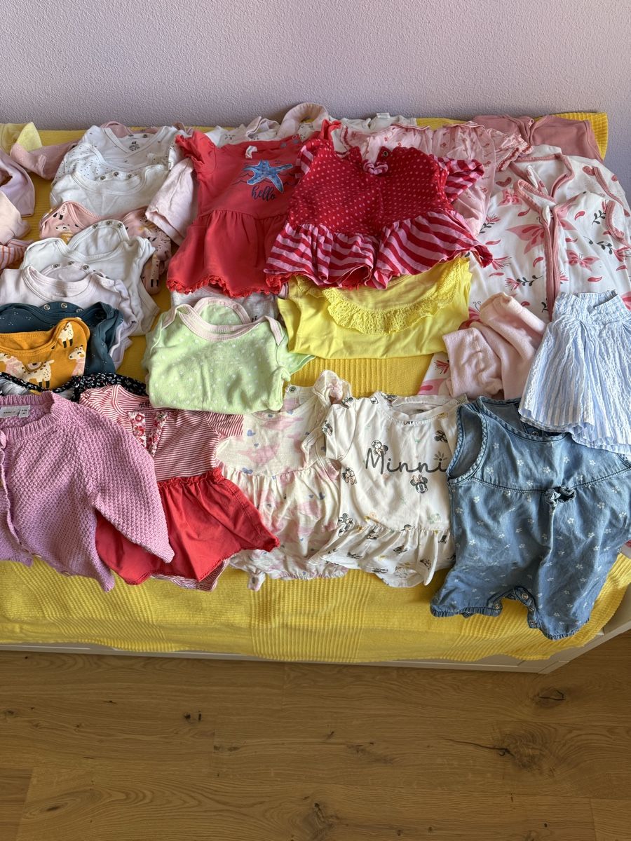Lotti & Set di vestiti: Kleiderpaket Mädchen 62-68 – Usato da Hettlingen venduto da andreaseme 1