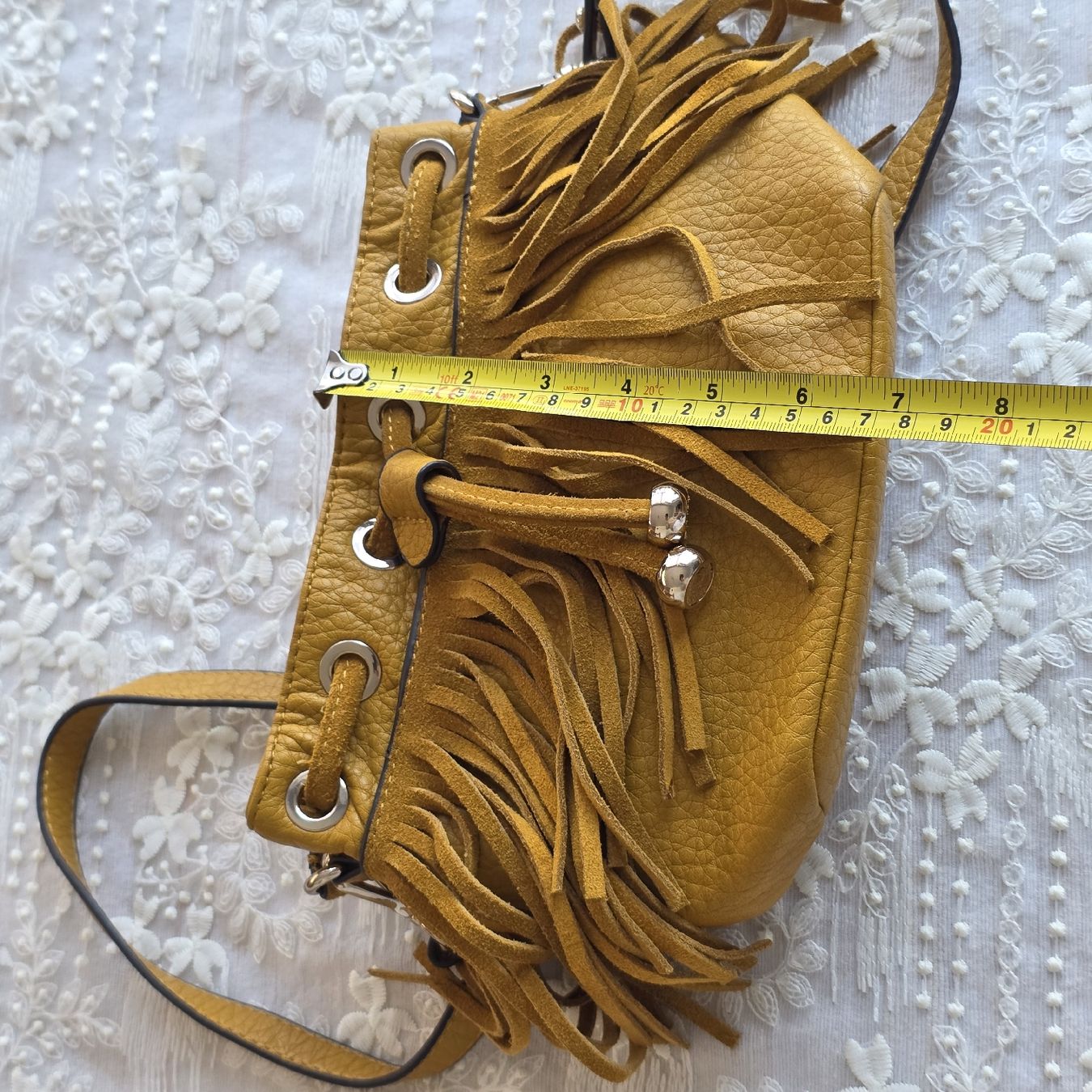Zara Borse da donna: Zara Basic Fransen-Tasche, Senffarben, Top Zustand ! – Nuovo (secondo la descrizione) da Rheinsulz venduto da Gilea 7