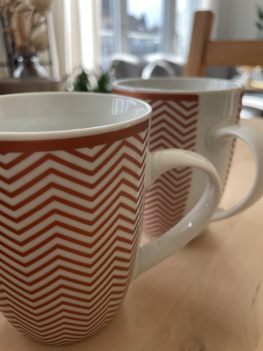 Tazze: 2er Set Tassen mit Zickzackmuster – Usato da Kreuzlingen venduto da Tam_Hei