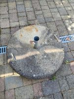 Schirmsockel/ Mehrzweckständer aus Beton