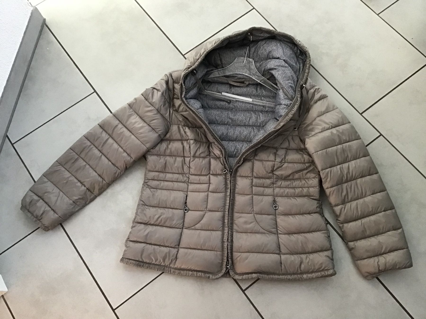 Bonita Jacken: Winterjacke mit Kapuze  42 – Neu (gemäss Beschreibung) aus Trimbach von Mery70 2