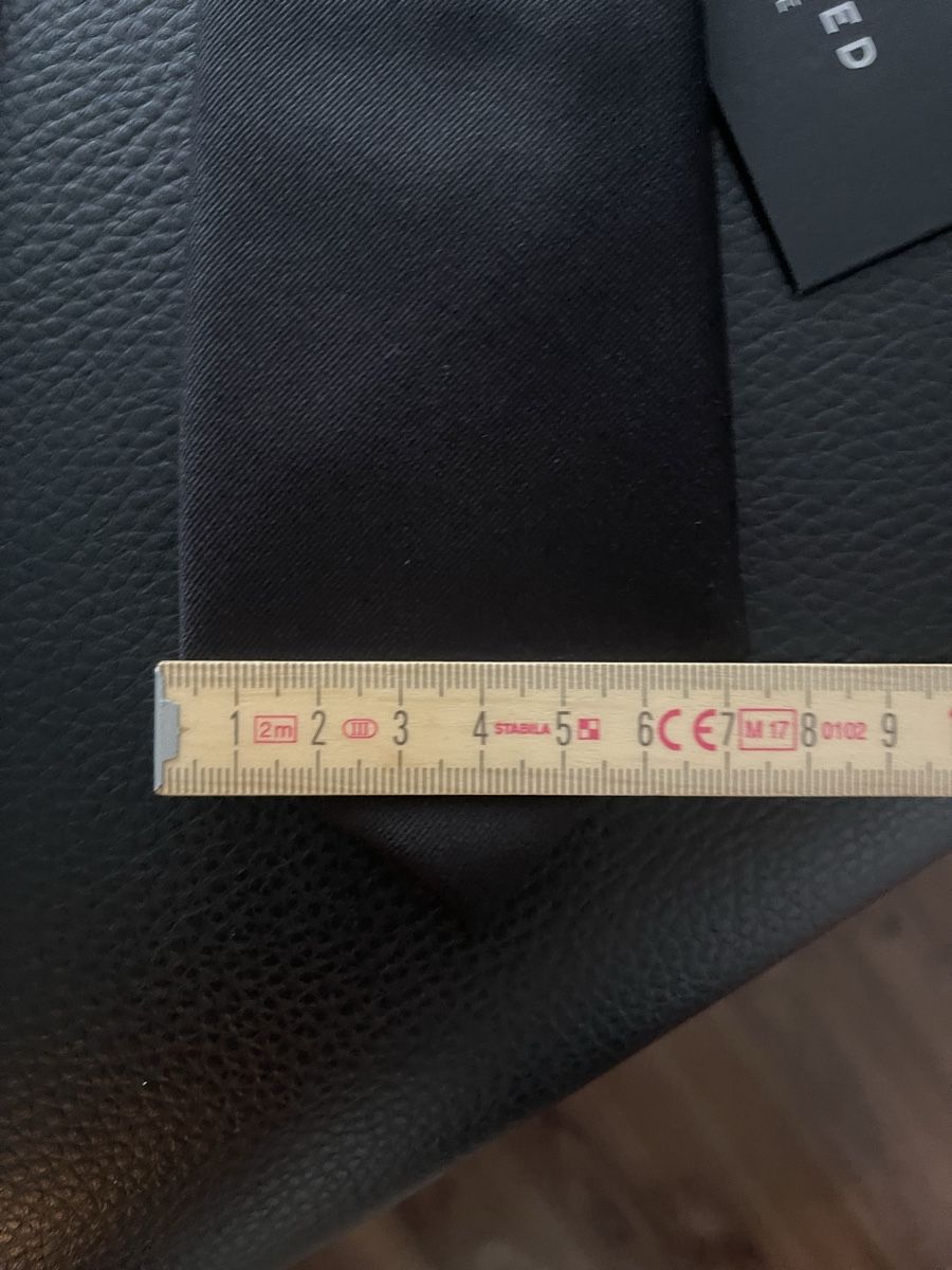 Krawatten: Klassische schwarze Krawatte Selected  – Neu und originalverpackt aus Dübendorf von olh_rs5r 3