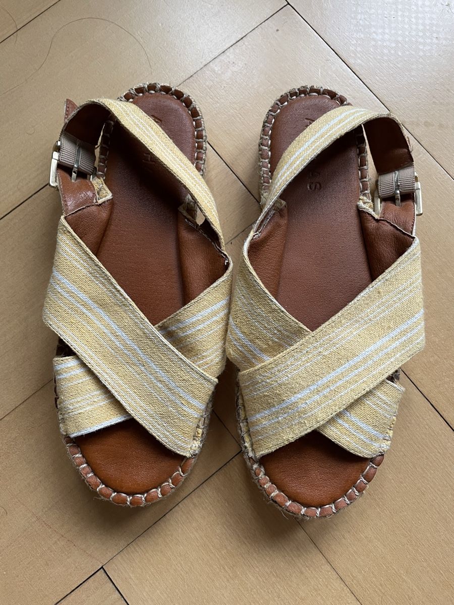 Alohas Scarpe da donna: Alohas Sommerschuh – Usato da Basel venduto da BiancaCCC 1