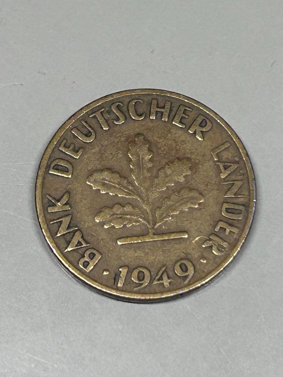 Toutes les monnaies: 10 Pfennig 1949 – D'occasion à Giubiasco par LorisVale 1
