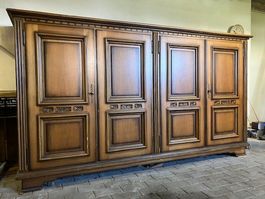 Schrank