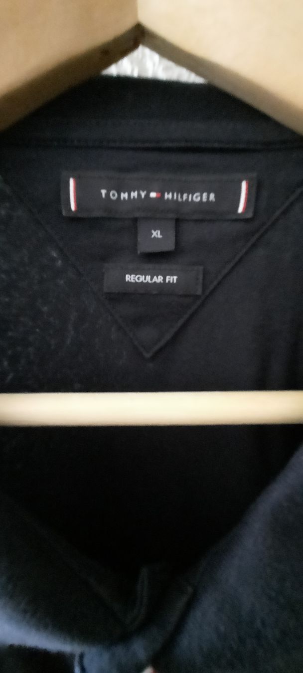 Magliette Polo: Polo Tommy Hilfiger Taille XL Regular Fit neuf / Neu – Nuovo (secondo la descrizione) da La Chaux-De-Fonds venduto da titi117suisse 1