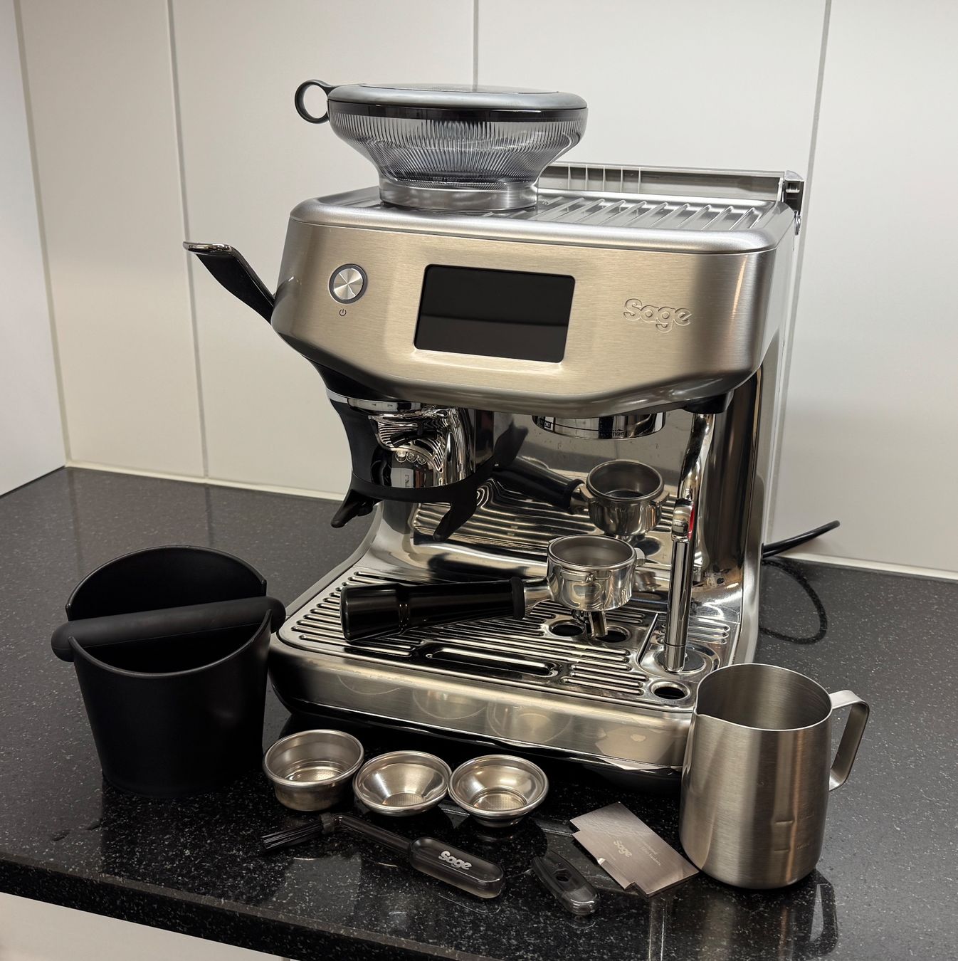 Sage Macchine per caffè & Macchine per espresso: Sage Barista Touch Impress - mit Zubehör – Usato da Spreitenbach venduto da Avdur
