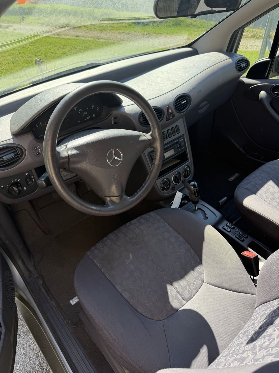 Mercedes-Benz Autos: Mercedes A170d – D'occasion à Bitsch par RSantos95 7