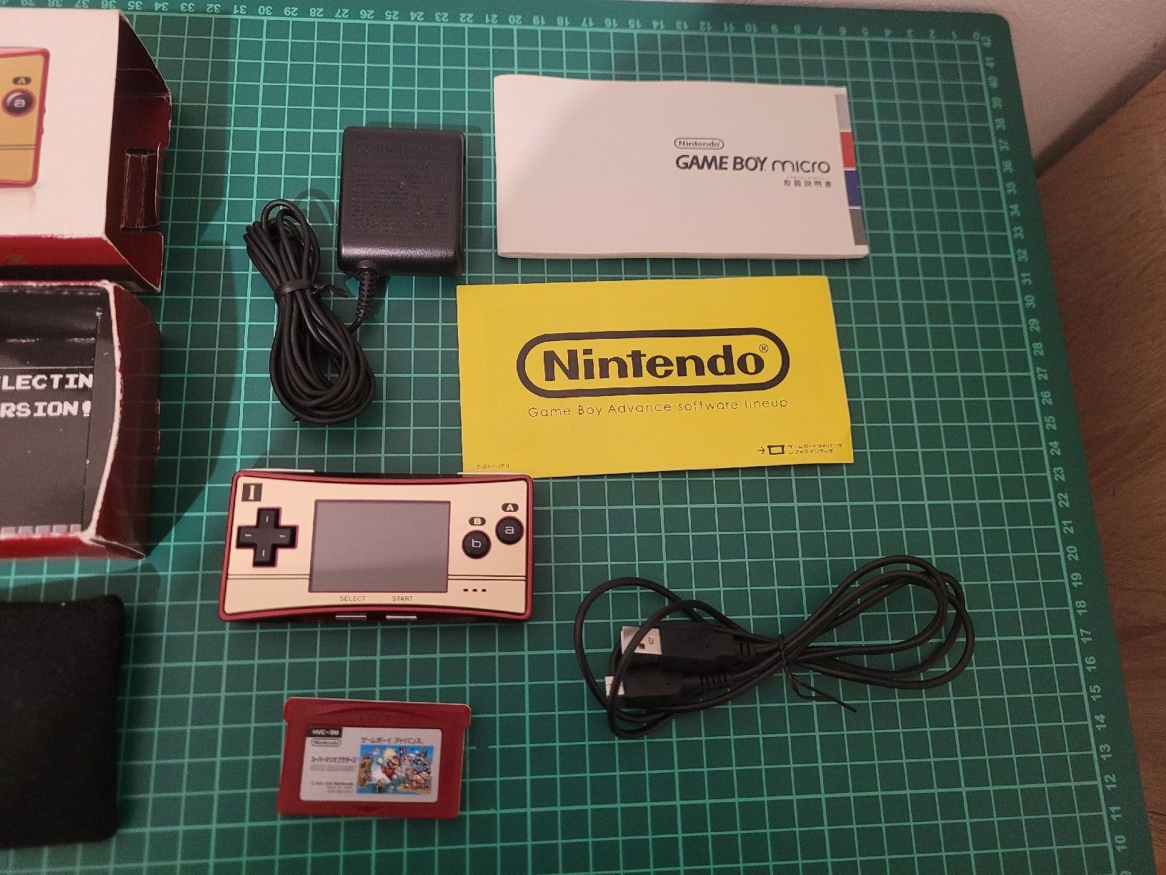 Nintendo Console: Game Boy Micro Famicom Edition - Collectors Item! – Usato da Meyrin venduto da Retro-GZ 5
