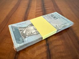 Venezuela - 500 Bolivares - Bündel à 100 Noten F/VF/XF