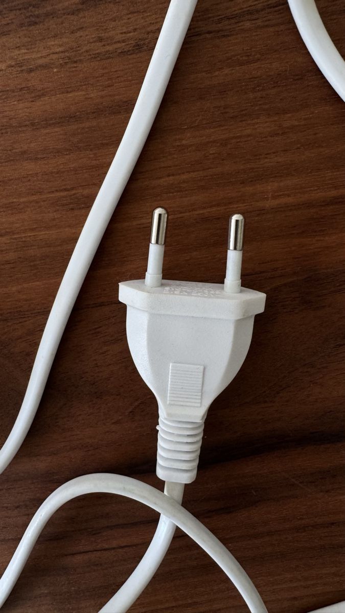 Lampen: Lampenkabel weiss mit Schalter, 40W, 230V – Gebraucht aus Zürich von Aya03 2