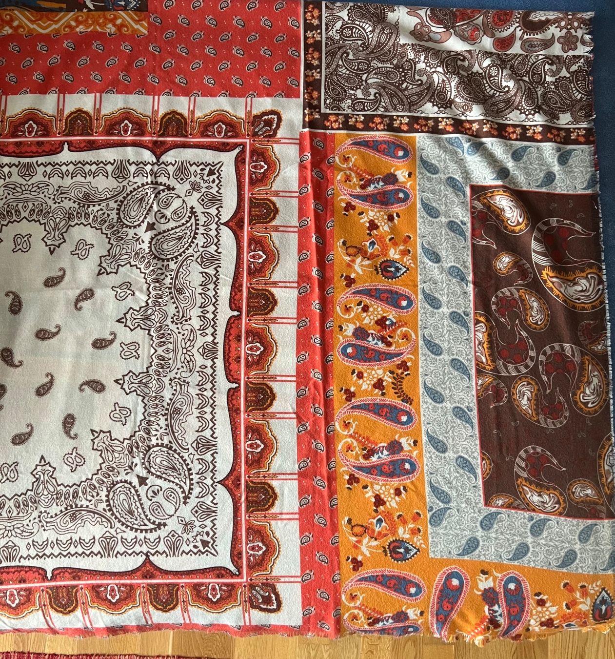 Mango Foulard & Sciarpe: Mango Vintage Patchwork Plaid/Schal, toller Look – Usato da Kilchberg ZH venduto da jul_d2j2 3