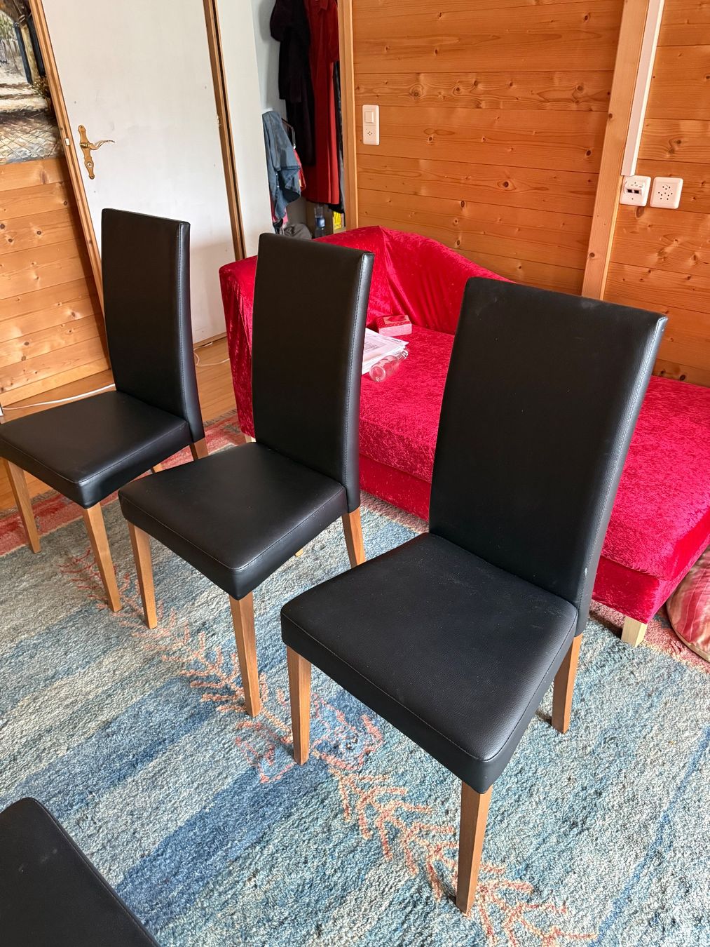 Stühle: Elegantes 6er Stuhl-Set für Ess- oder Sitzungszimmer – Gebraucht aus Weissbad von luc_g25h 1