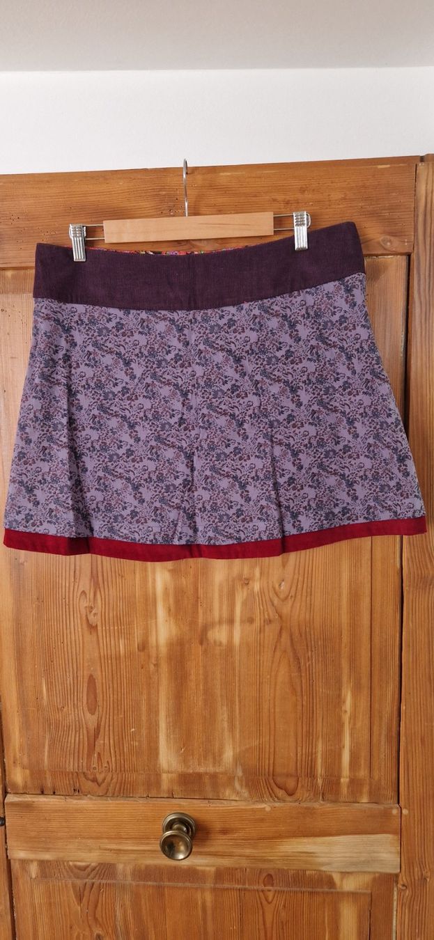 Moshiki Gonne: Moshiki Jupe Reversible neu – Nuovo e nell'imballaggio originale da Rifferswil venduto da maruna 1