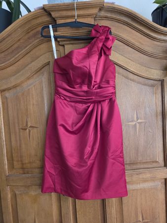 Abendkleid David's Bridal Grösse 6 (M/38) Farbe  Rot