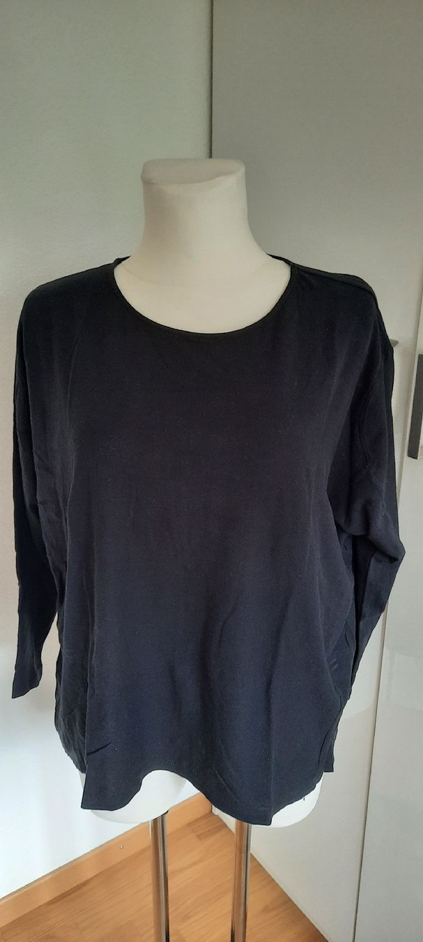 Opus T-shirt: ***OPUS*** Shirt schwarz Gr 42 – Usato da Wädenswil venduto da H2H_Secondhandshop 1