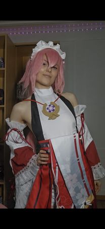Yae Miko Cosplay