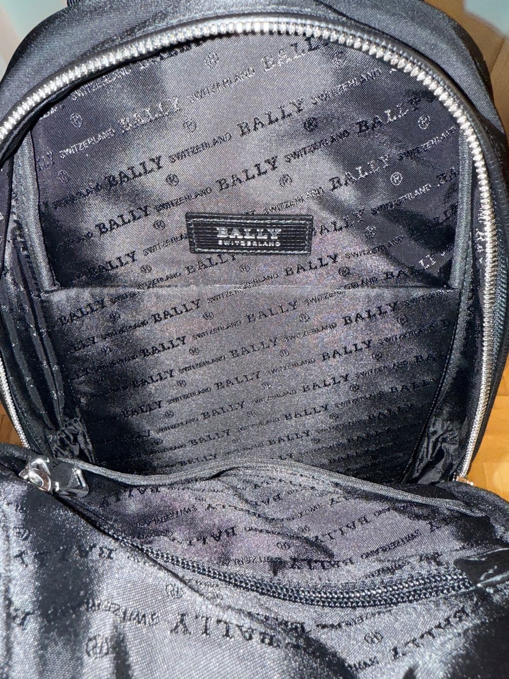 Bally Sonstige Kleidung & Accessoires: Sac en bandoulière Bally – Neu (gemäss Beschreibung) aus Genève von Igoreuf 3