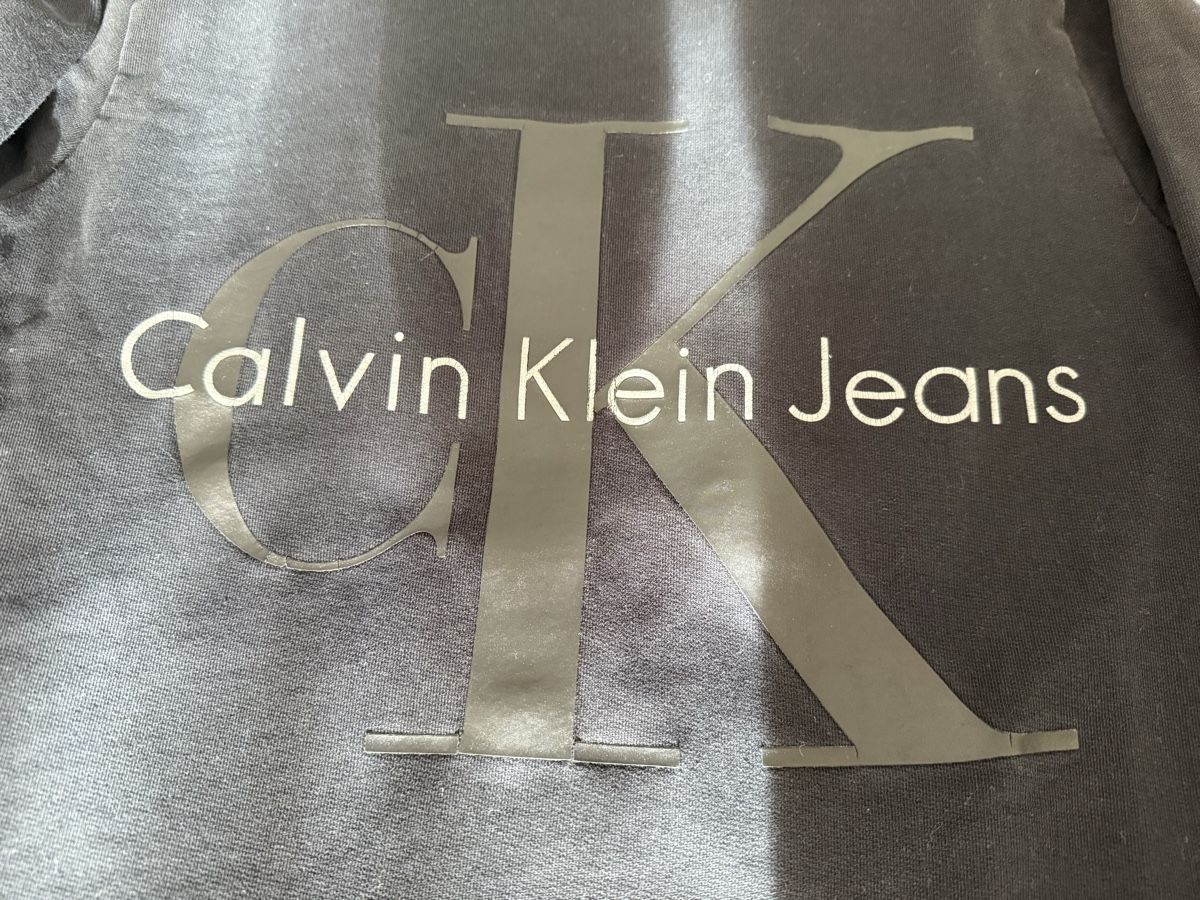 Calvin Klein Maglioni & Felpe: Sweatshirt/Pulli Calvin Klein - Schwarz, L – Usato da Wädenswil venduto da stg_9zfm 1
