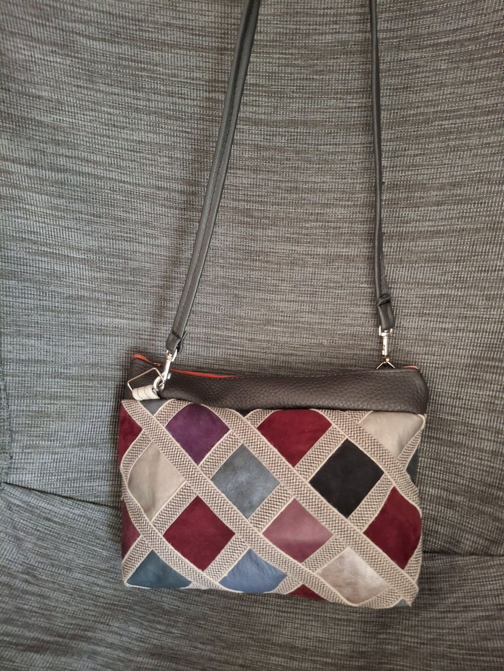 Taschen für Damen: Schicke Leder-Umhängetasche, Patchwork, bunt – Neu (gemäss Beschreibung) aus Bellikon von MellonCollieMitTwint