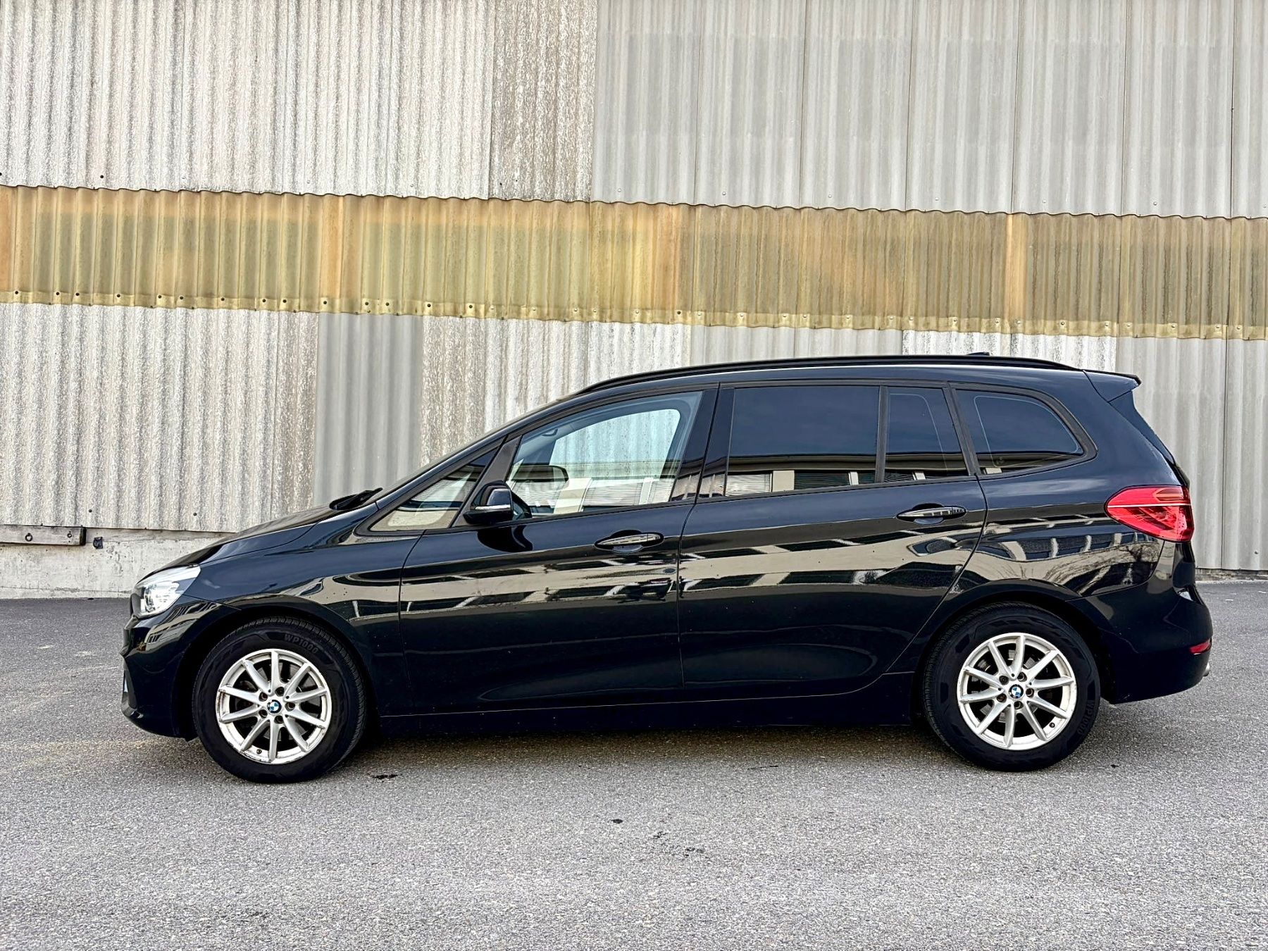 BMW Automobili: Bmw 218d / Automat / Tourer – Usato da Dietfurt venduto da LvLvLV 2