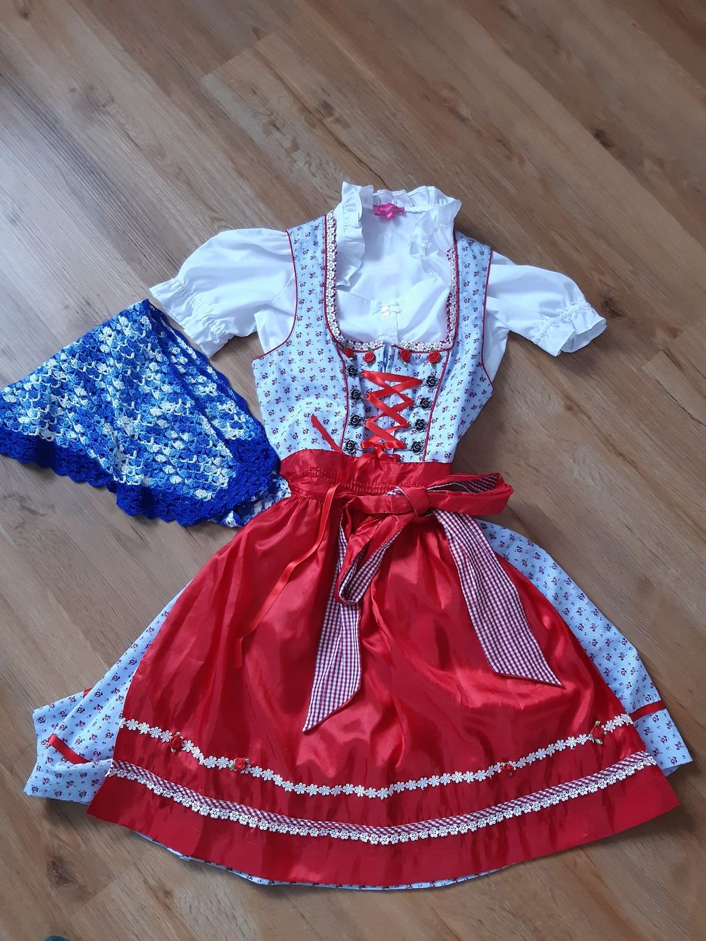 Robes et jupes: wunderschönes Kinderdirndl – D'occasion à Waldkirch par Parry01
