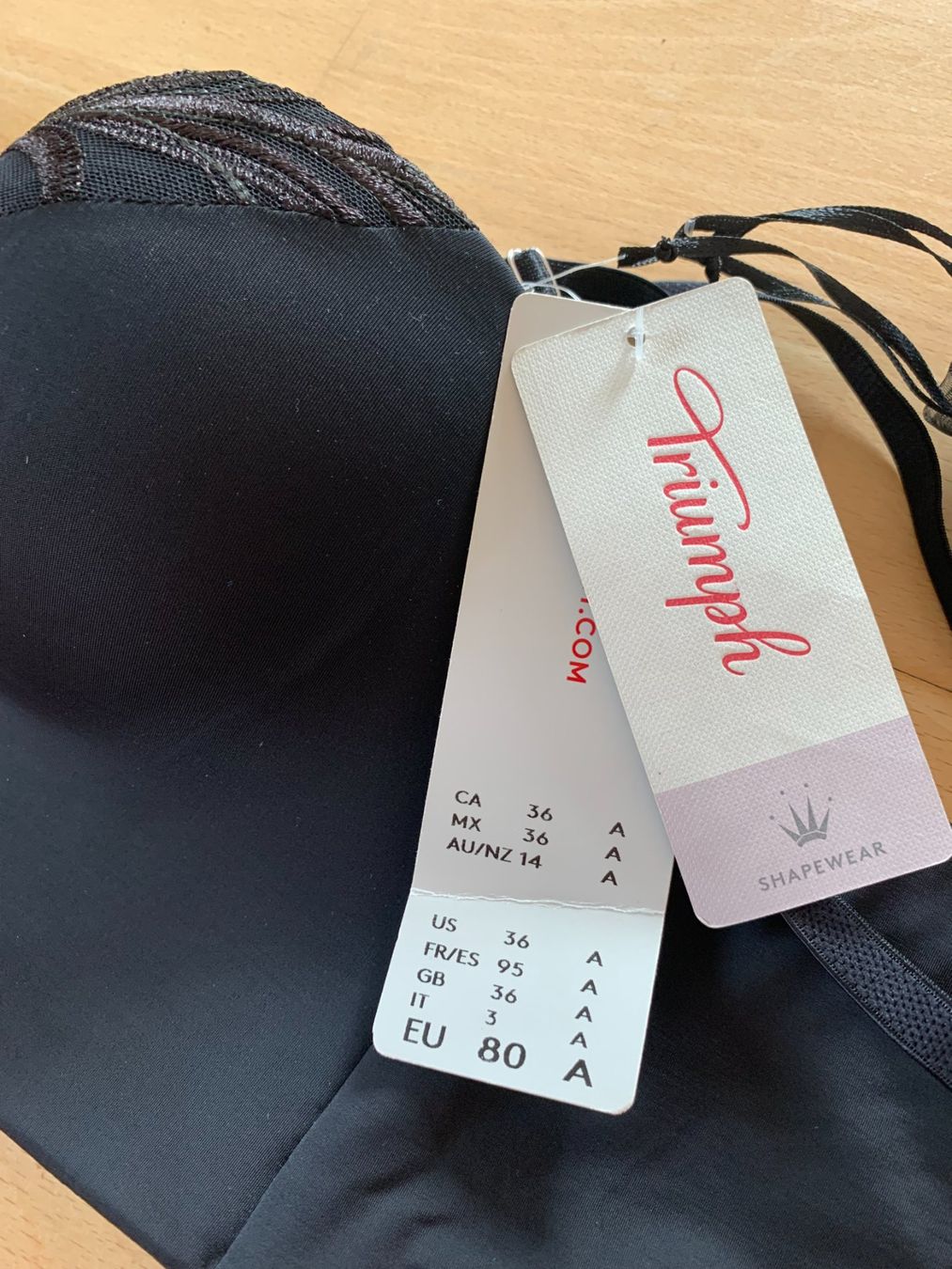 Triumph Altra biancheria intima: TRIUMPH Enchanted Magic Boost BH, Gr. 80A, Schwarz, NEU – Nuovo e nell'imballaggio originale da Worb venduto da farben20zauber 1