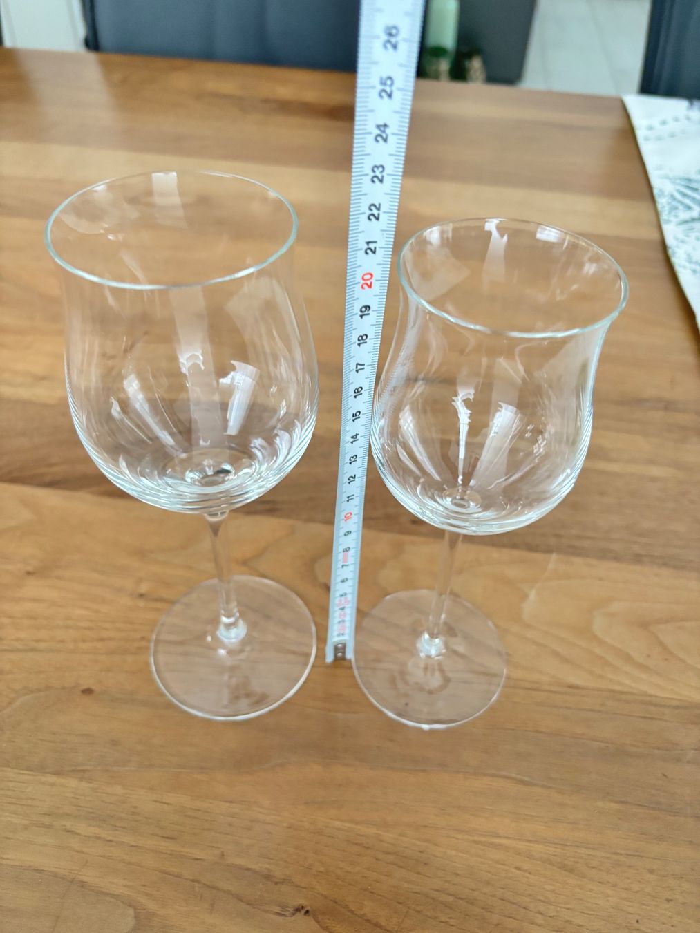 Gläser: 6 Rotwein und 8 Weissweingläser – Gebraucht aus Muri AG von Maga1 3