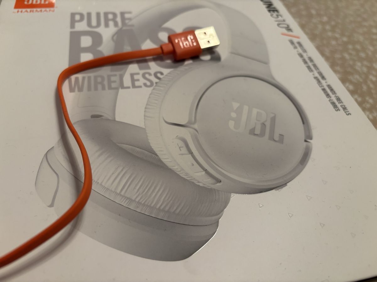 JBL Cuffie: Kopfhörer JBL TUNE 510BT Weiss Bluetooth Wireless gebraucht – Nuovo (secondo la descrizione) da Riggisberg venduto da tueschi24 2