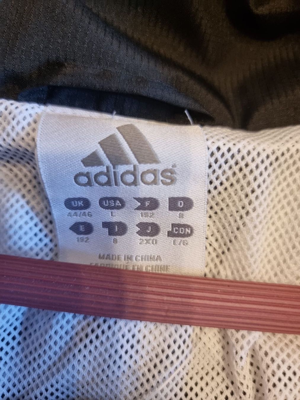 Adidas Jacken: Adidas Jacke – Neu und originalverpackt aus Luzern von Reni025 3