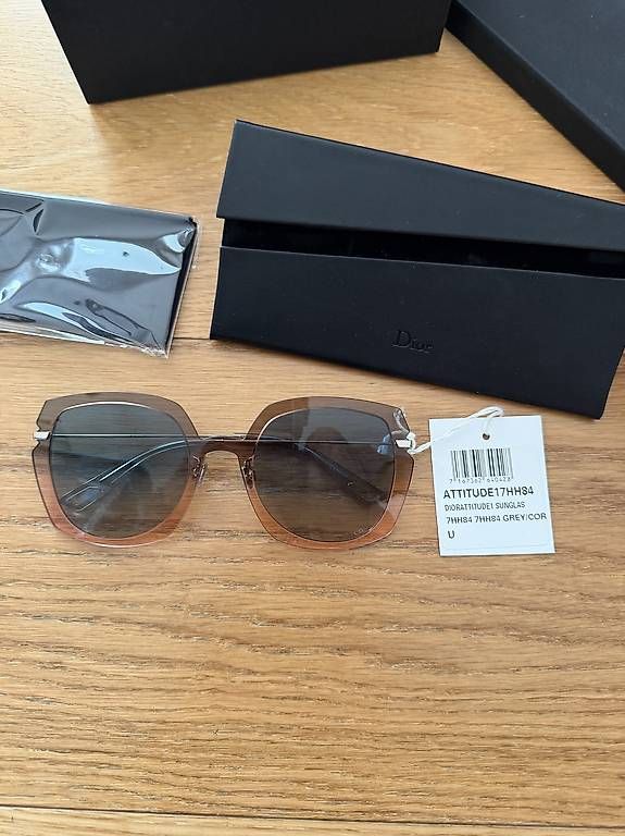 Brillen & Gläser: Lunettes de soleil Dior Attitude 1  Authentiques   Neuves  – Gebraucht aus Lausanne von cdo_t6ph 1