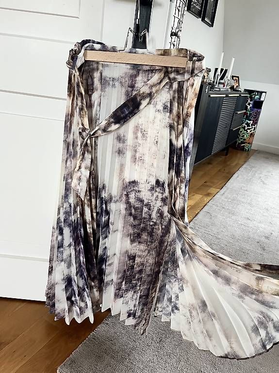 Gonne: TOPSHOP Rock – Usato da Zürich venduto da apple-pie12 1