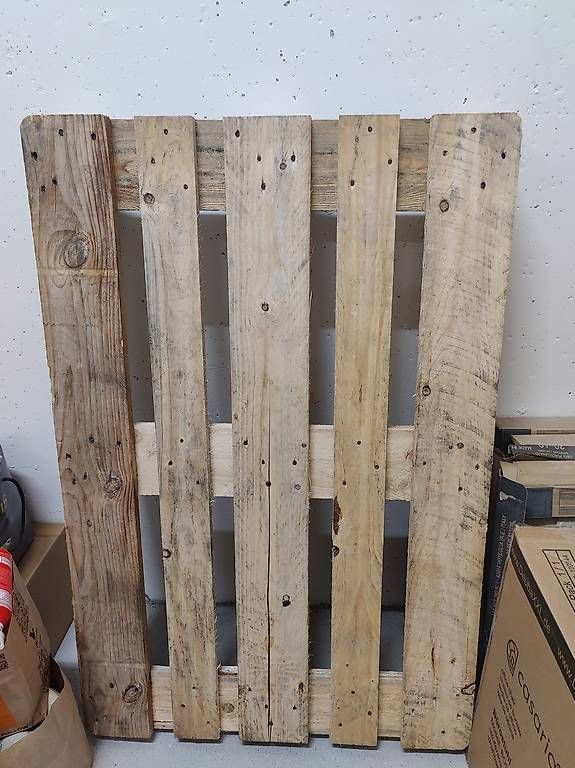 Pallets: Europalette – Usato da Gisikon venduto da s-halef