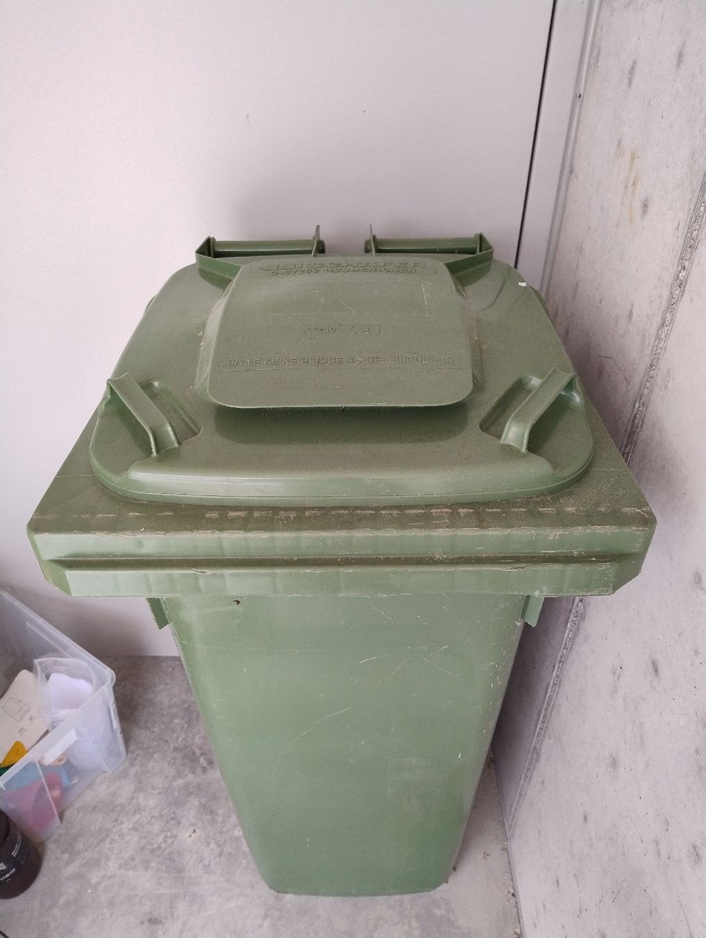 Altro per Ufficio & Commercio: Grünabfall Container 140L – Usato da Heerbrugg venduto da Rusta