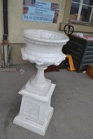 Alte Amphore Metall Guss Weiss