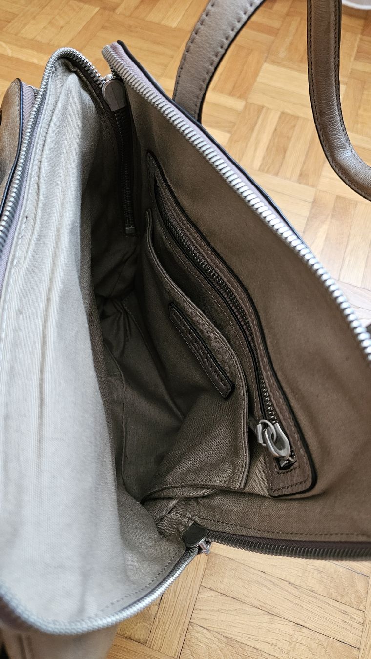 Liebeskind Altro in  Abbigliamento & Accessori: Schultertasche  von Liebeskind – Usato da Allschwil venduto da bar_csw9 5