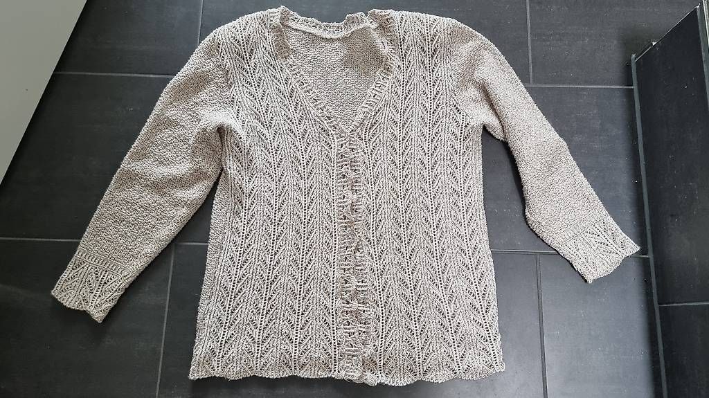 Lotti di vestiti: schöne verschiedene Damen Kleider, Pullover, Blusen, Hosen.. – Usato da Neuenkirch venduto da tip_wp7s 1