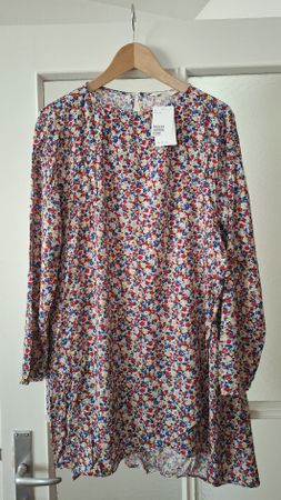 Robe post-partum et allaitement neuve H&M