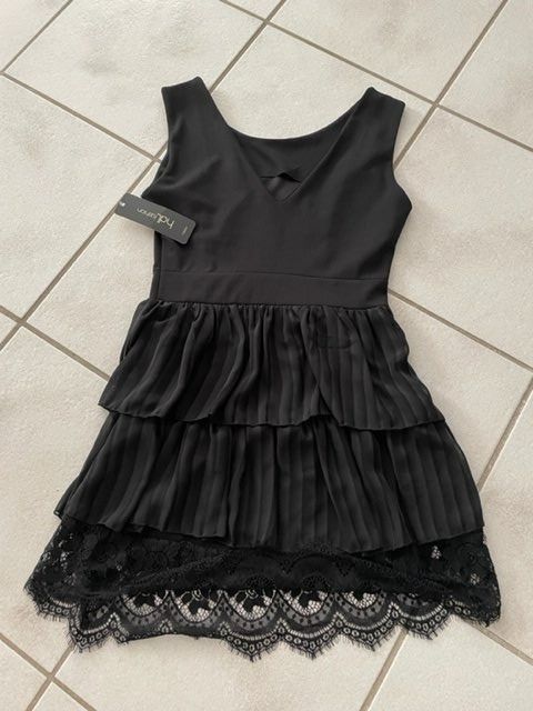 Kleider: schwarzes Sommerkleid in Grösse M – Neu und originalverpackt aus Würenlingen von Delfinli1 1