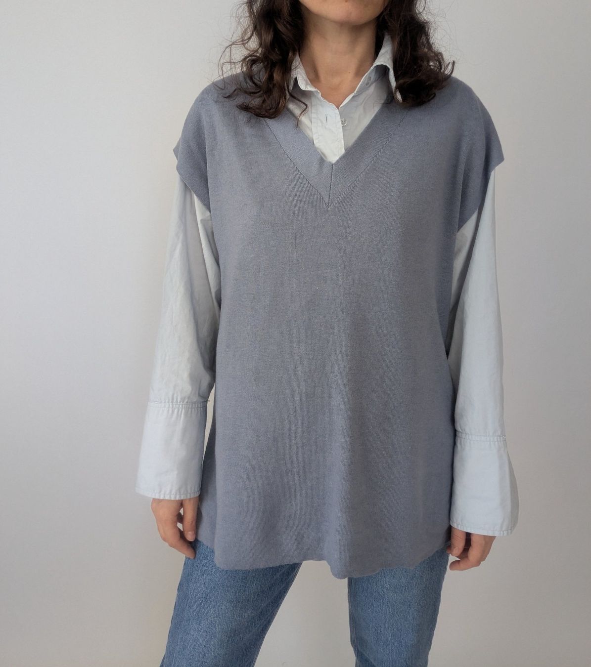 H&M Gilet & Giacche senza maniche: H&M Strickweste in Blau, Grösse M – Usato da Rorschach venduto da olg_5qq2