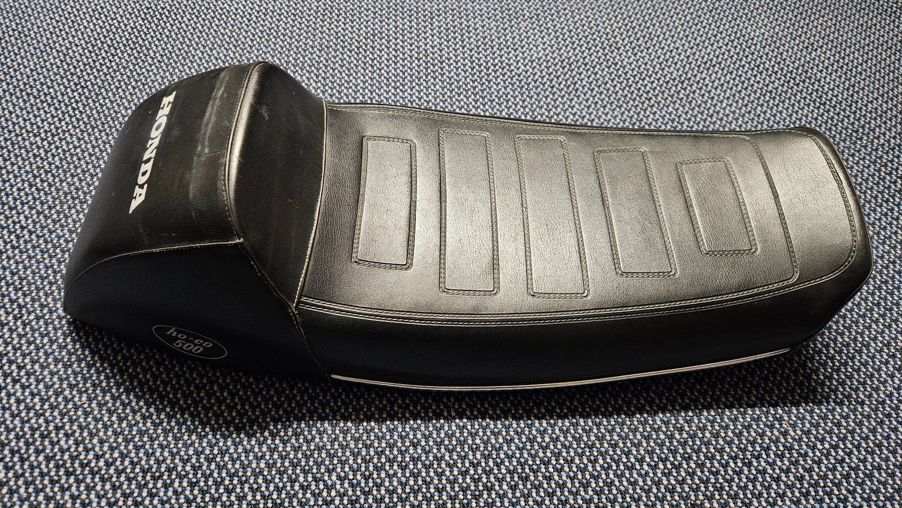 Toutes les pièces détachées moto: Sitzbank Honda cb 500 four – D'occasion à Embrach par Lingmau