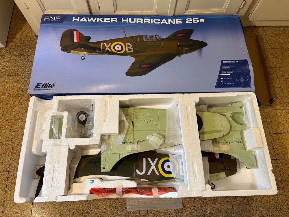 Avion RC Eflite Hawker Hurricane 25e Acheter sur Ricardo