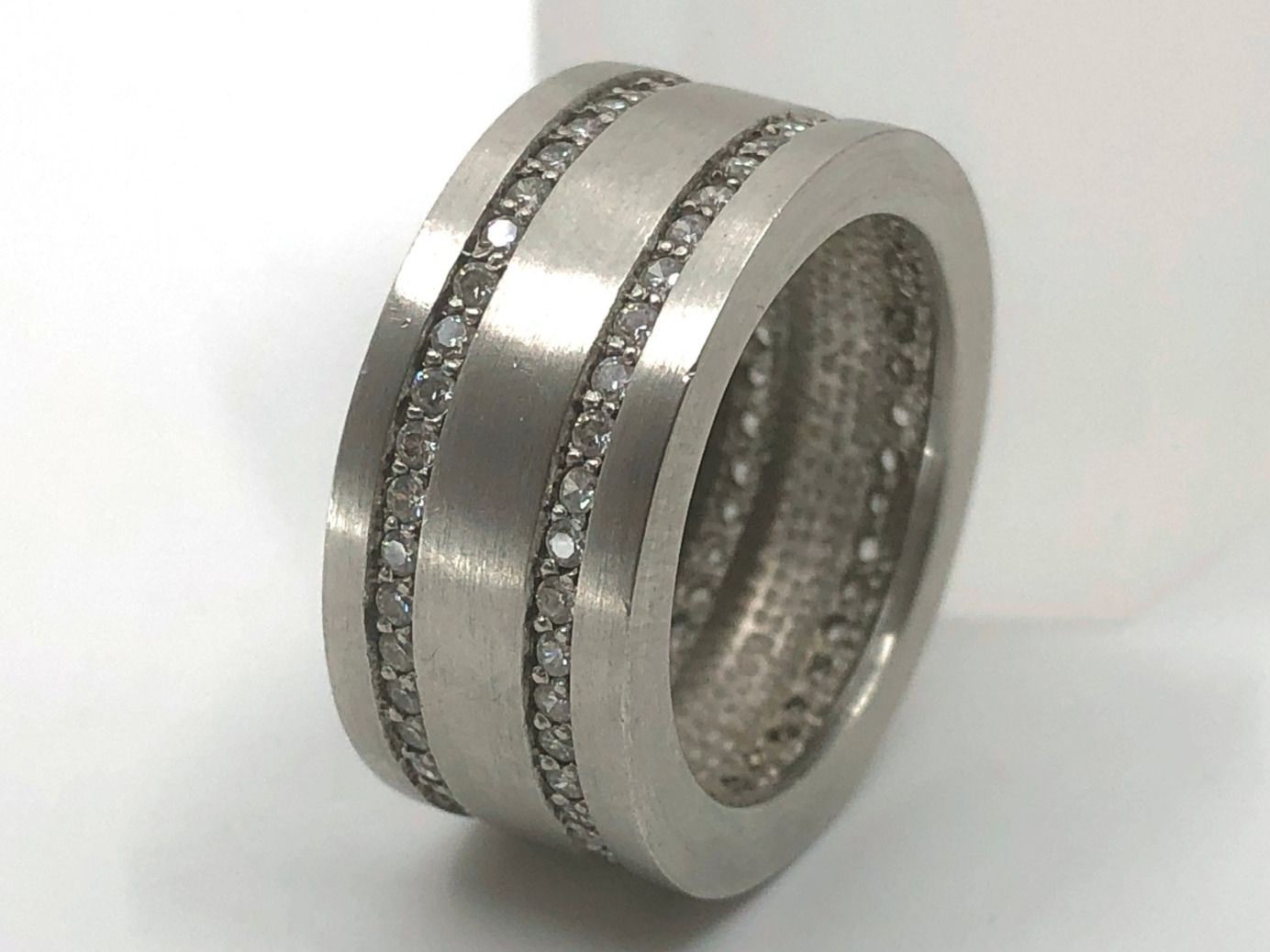 Anelli: Ring Silber 925 mit vielen Steinen – Usato da Basel venduto da Tiabeanie