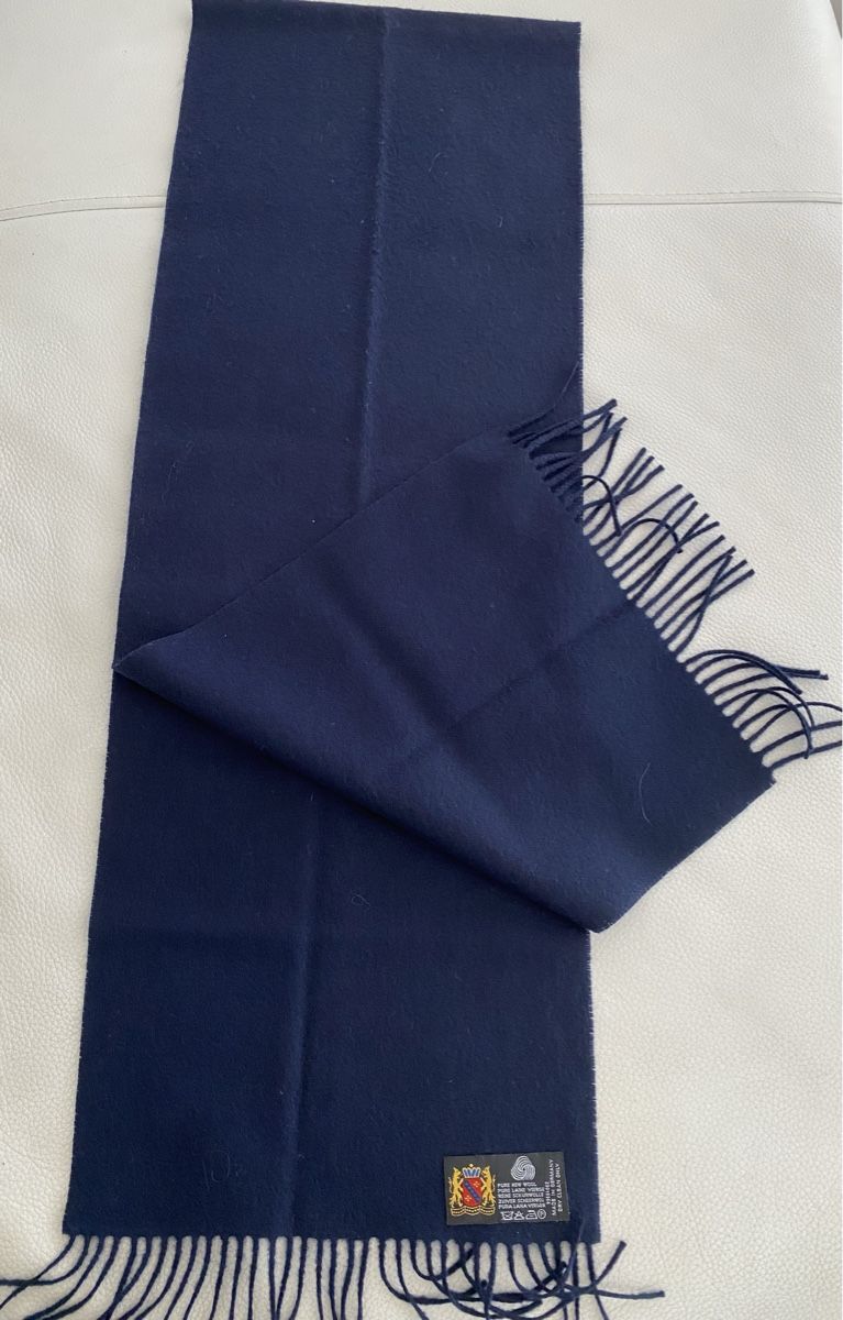 Foulards, Tücher & Schals: Wolle Schal  – Gebraucht aus Opfikon von Luis144